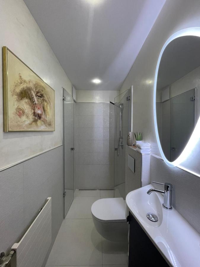 קלן Airport Rooms Waldblick מראה חיצוני תמונה